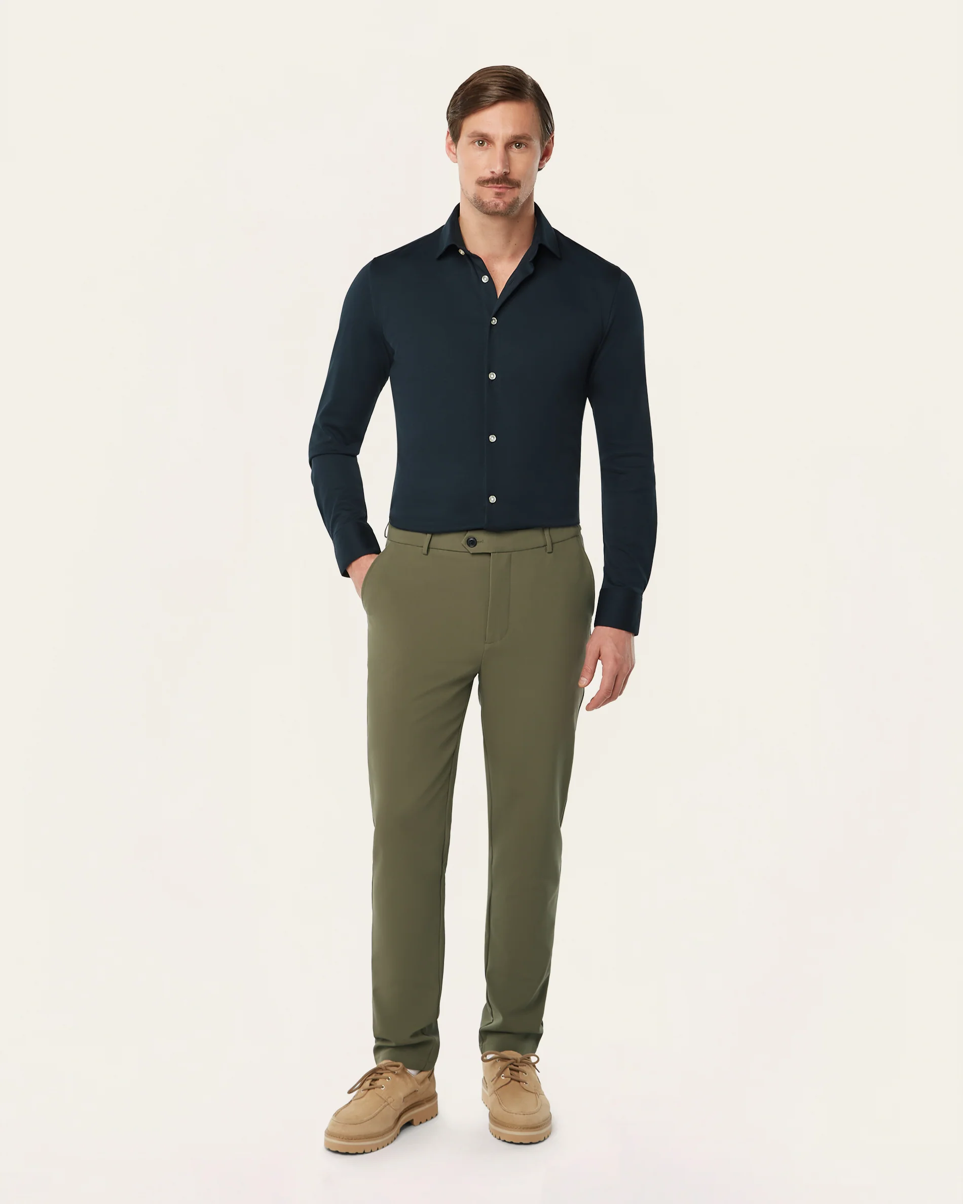 Knitted non-iron shirt navy - Image 5