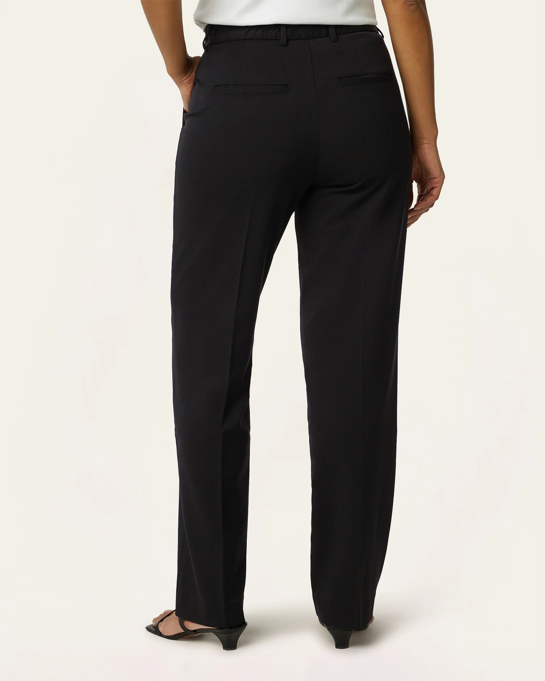 Signature Suit - Black - Image 11