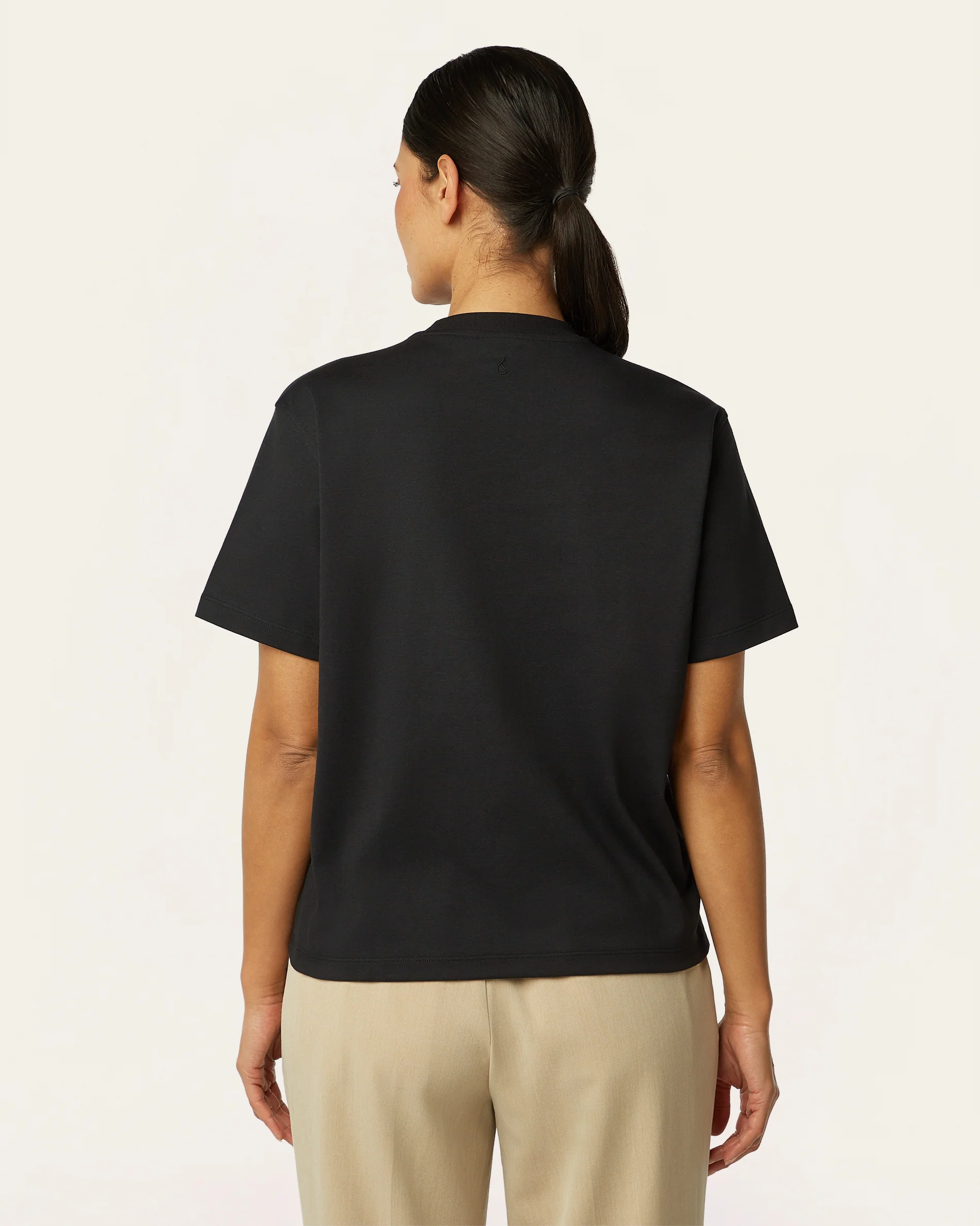 Interlock Boxy T-shirt - Black - Image 4