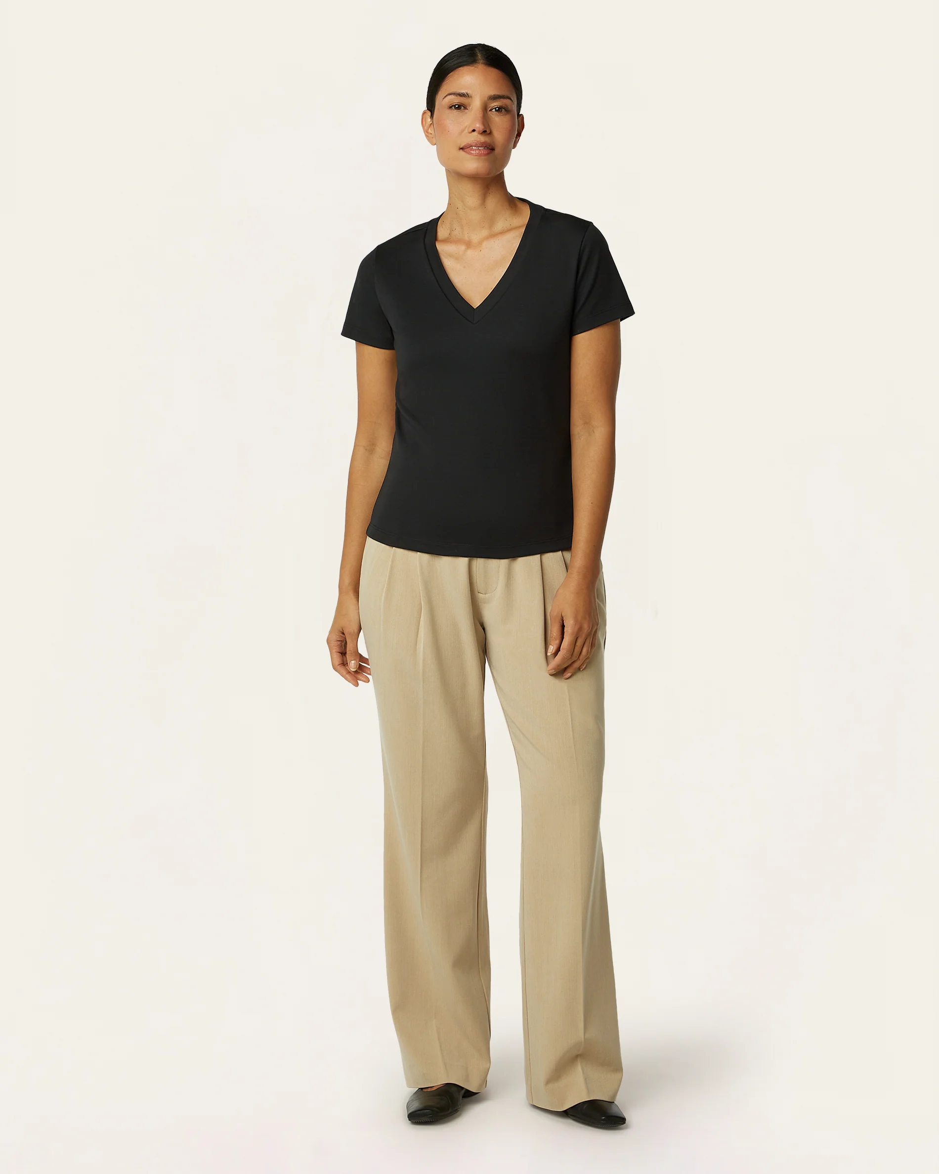 Interlock V-neck Slim T-shirt - Black - Image 3