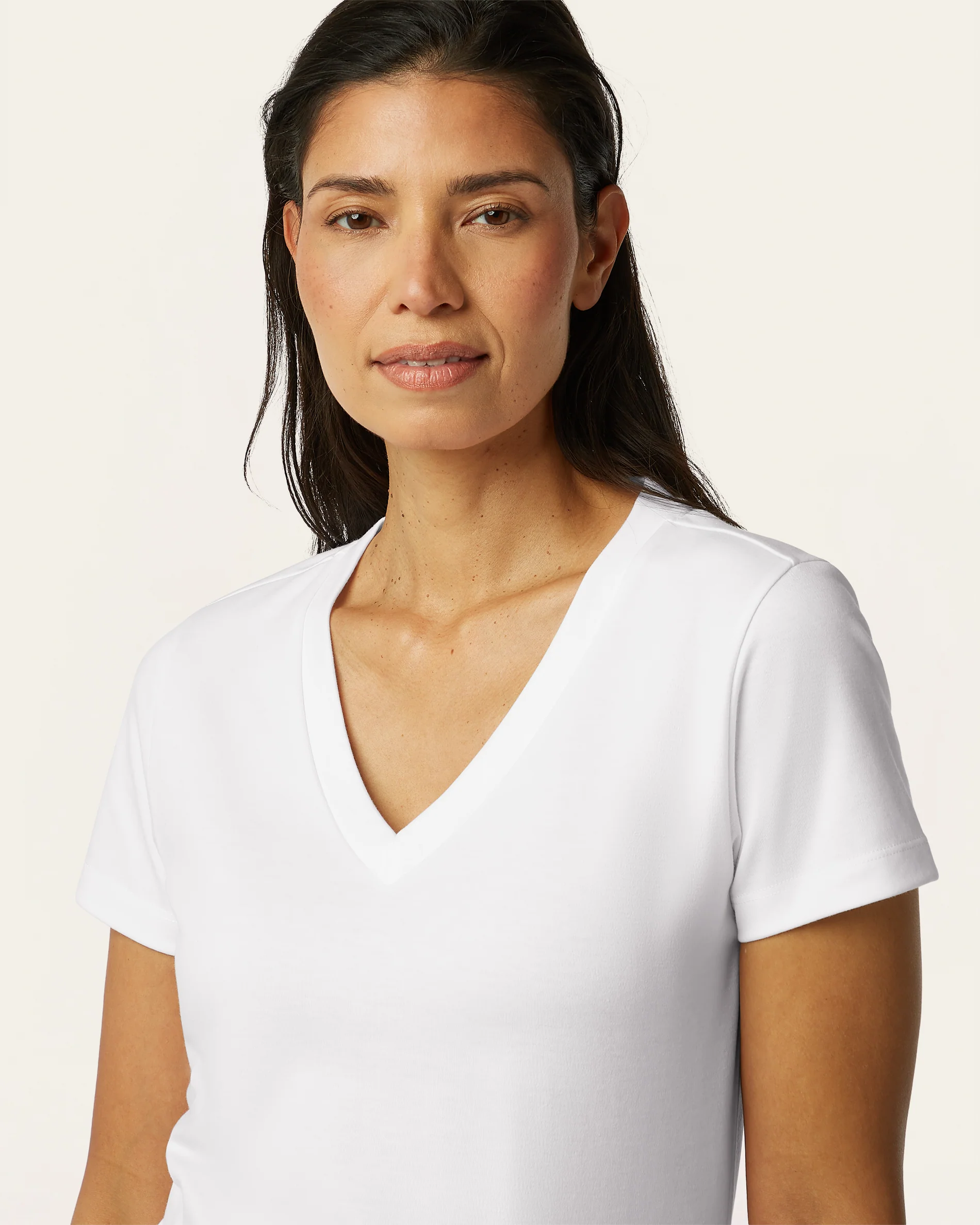 Interlock V-neck Slim T-shirt - White - Image 3