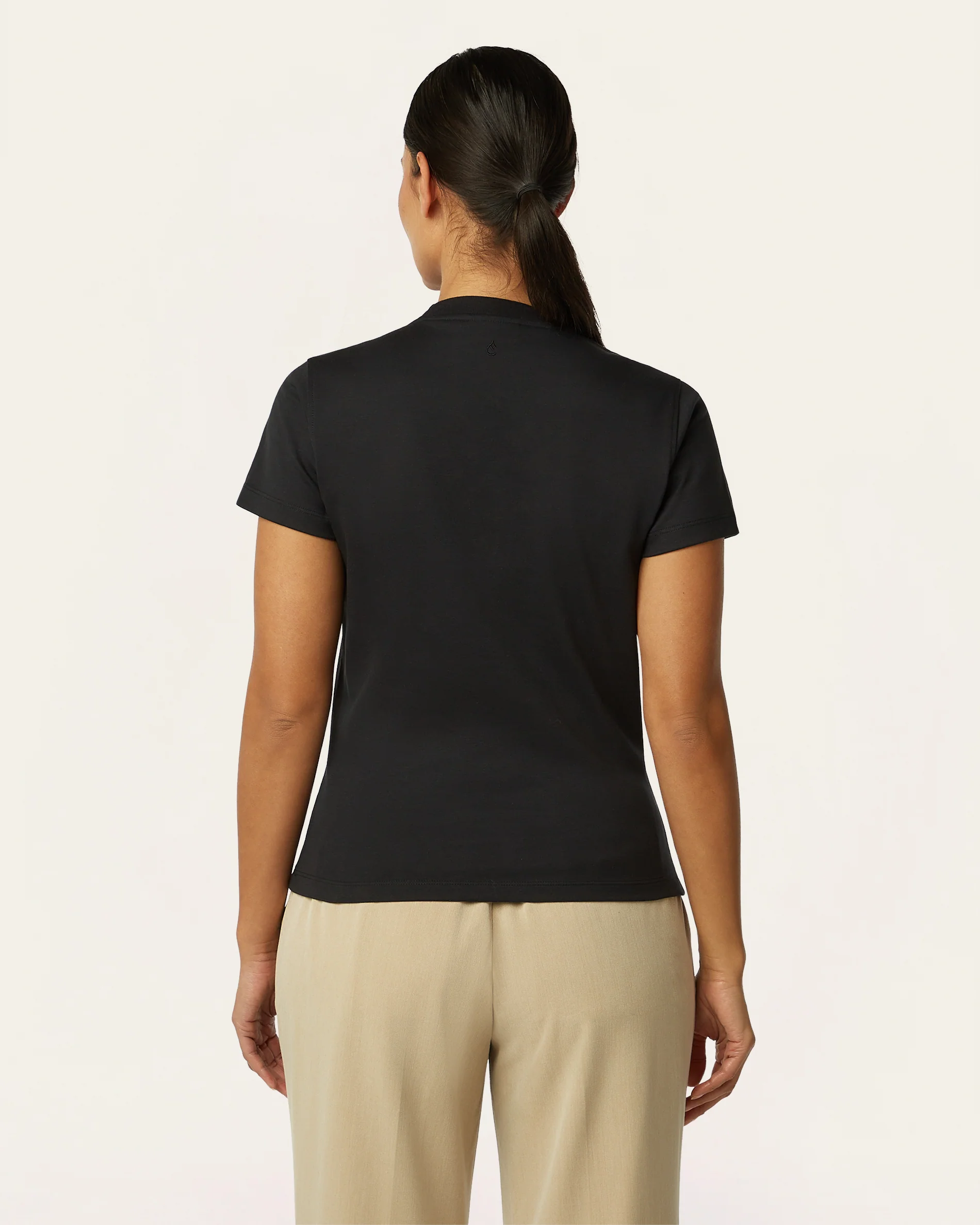 Interlock Slim T-shirt - Black - Image 4